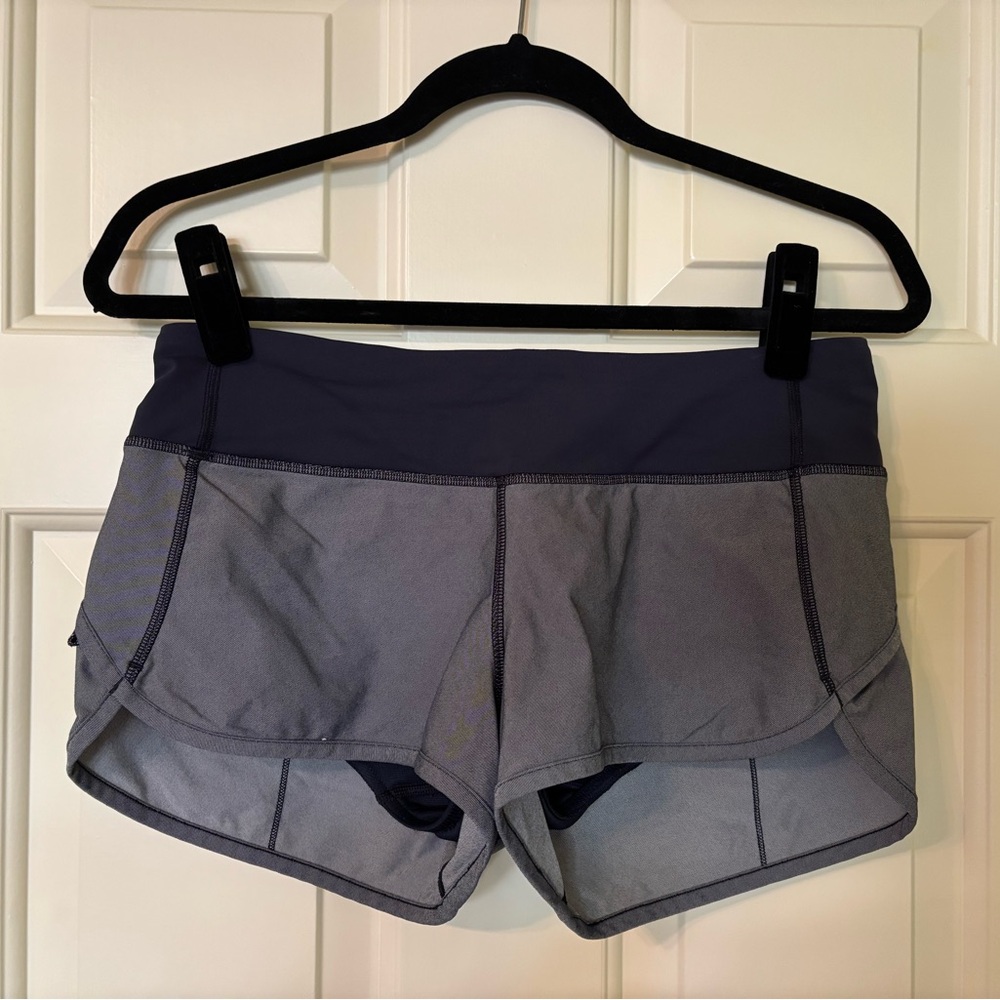 Lululemon Speed Short in Inkwell - Size 6